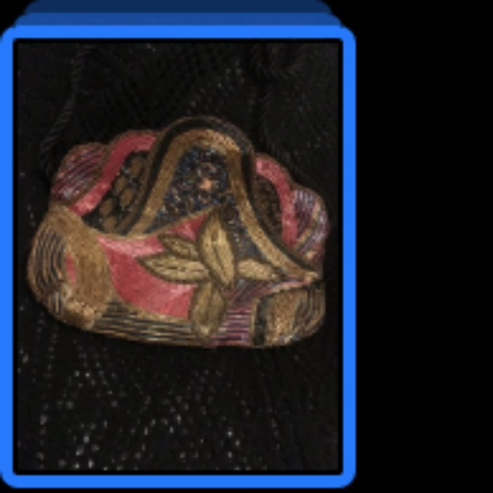 Circa 40's vintage beaded bag with shoulder strap